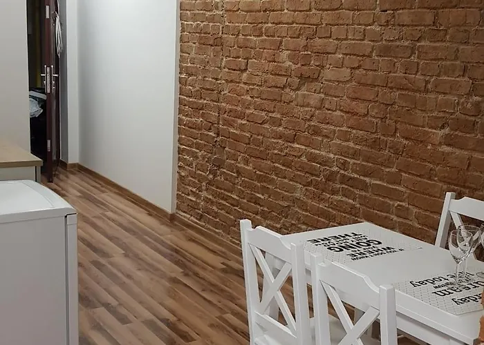 Nr 15 - 2 Z 2 Lazienkami Centrum Parking Gratis!