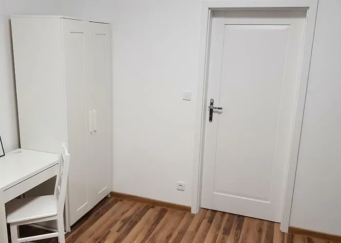 Nr 15 - 2 Z 2 Lazienkami Centrum Parking Gratis! Apartment Poznan
