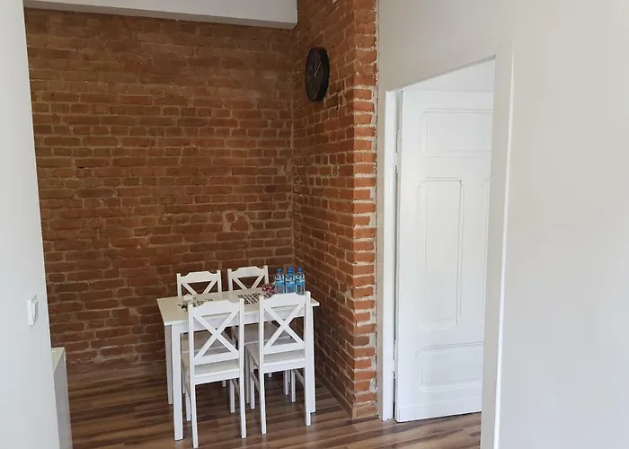 Nr 15 - 2 Z 2 Lazienkami Centrum Parking Gratis! * Poznan